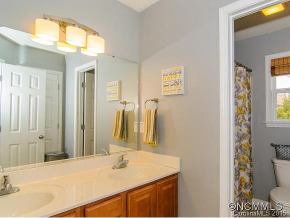 21 Yorktown Circle Arden NC 28704