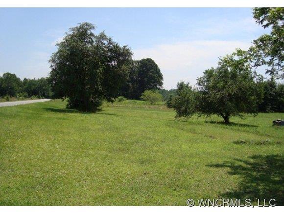 796 Johnson Road Columbus NC 28722