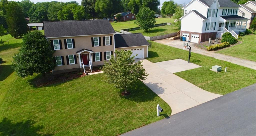 1018 35th Avenue Lane NE Hickory NC 28601