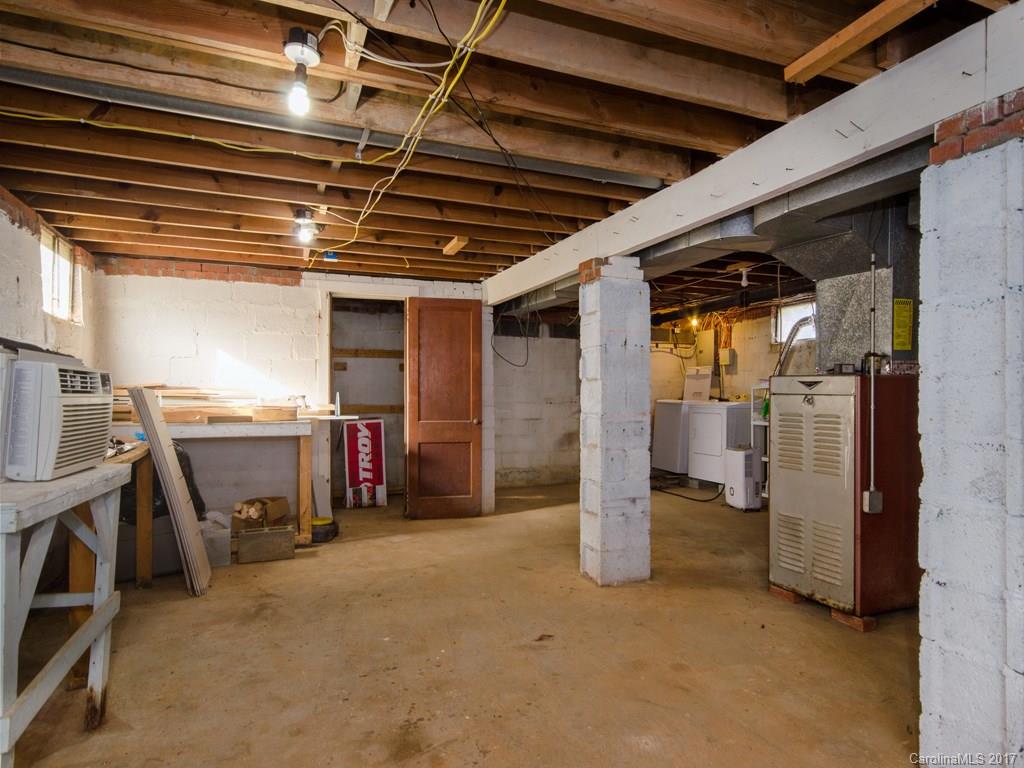 74 Covington Street Asheville NC 28806