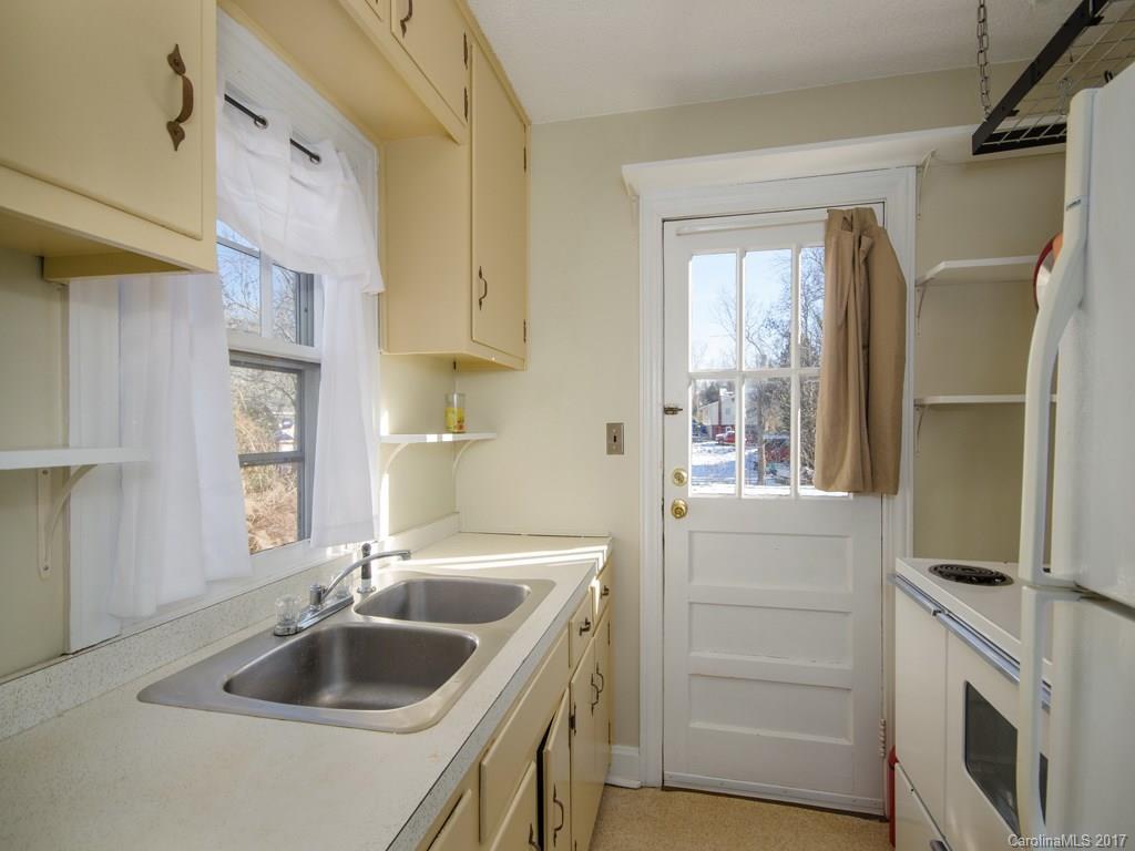 74 Covington Street Asheville NC 28806