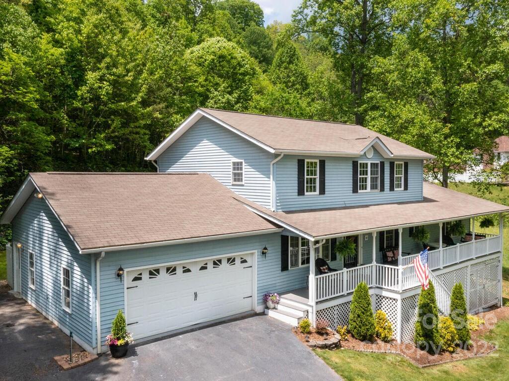 15 Devonshire Court Candler NC 28715