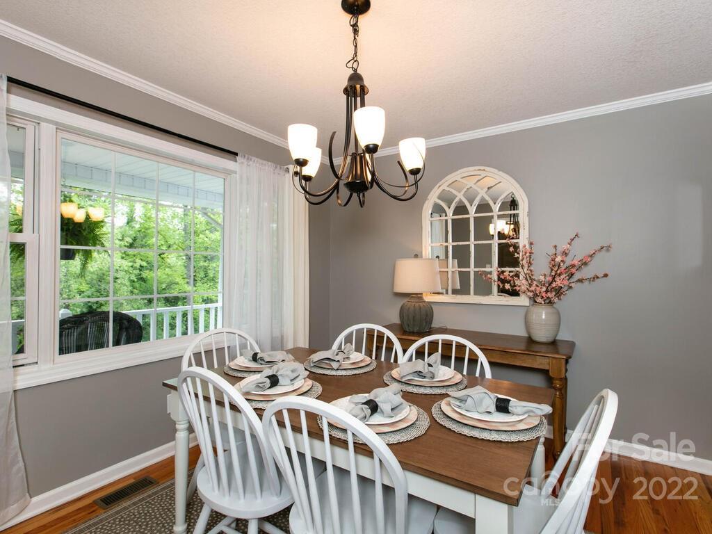 15 Devonshire Court Candler NC 28715