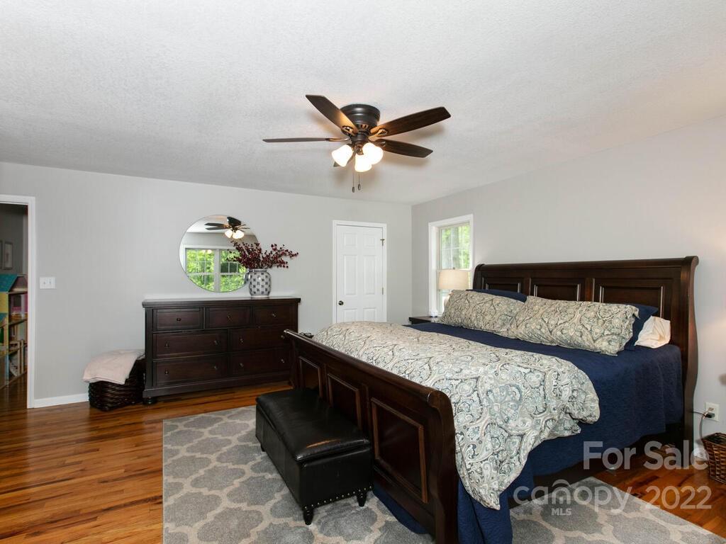 15 Devonshire Court Candler NC 28715