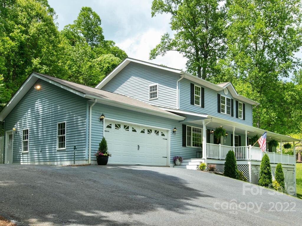 15 Devonshire Court Candler NC 28715