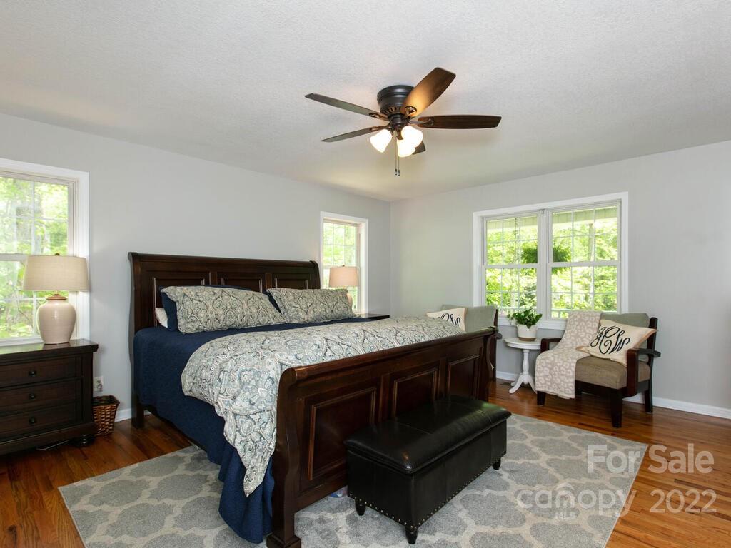15 Devonshire Court Candler NC 28715