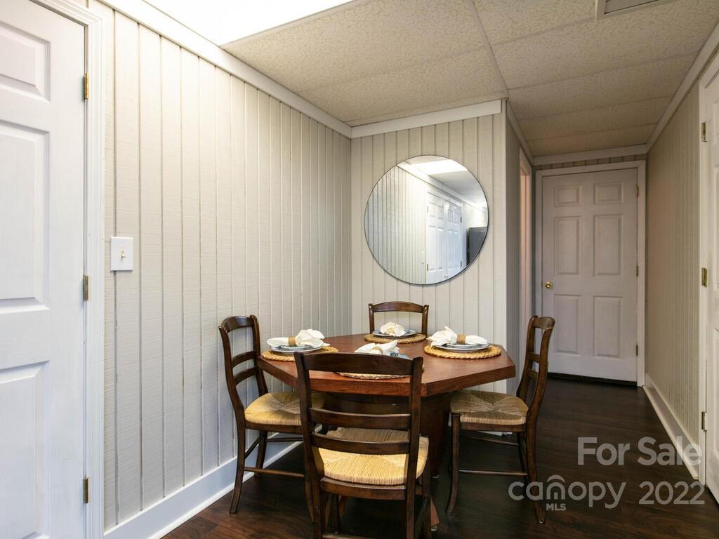 15 Devonshire Court Candler NC 28715