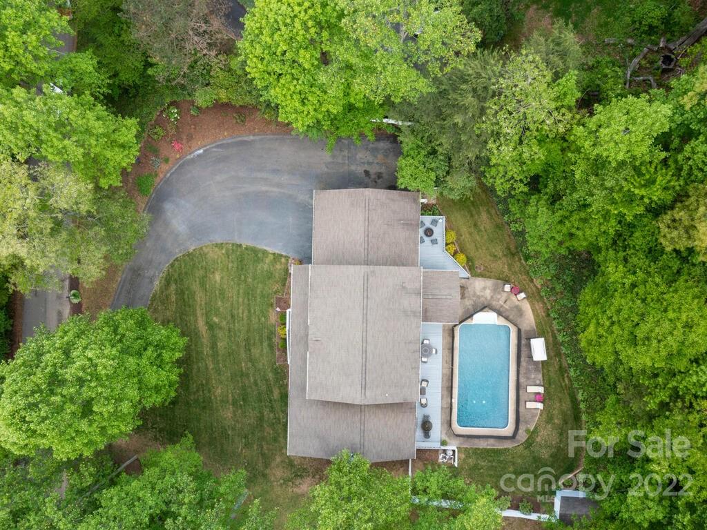 15 Devonshire Court Candler NC 28715