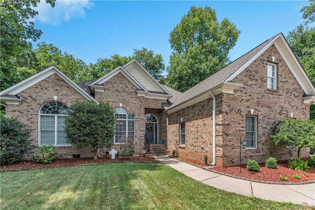 125 Creek Side Drive Mount Holly NC 28120