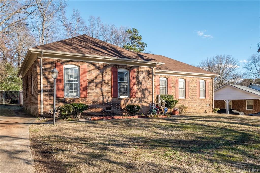 5700 Hollirose Drive Charlotte NC 28227