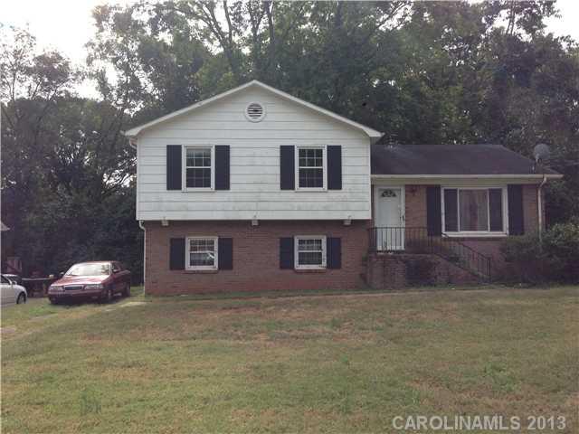 316 Fairgreen Drive Charlotte NC 28217