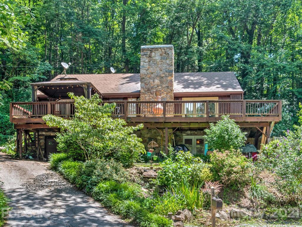 73 Oak Terrace Arden NC 28704
