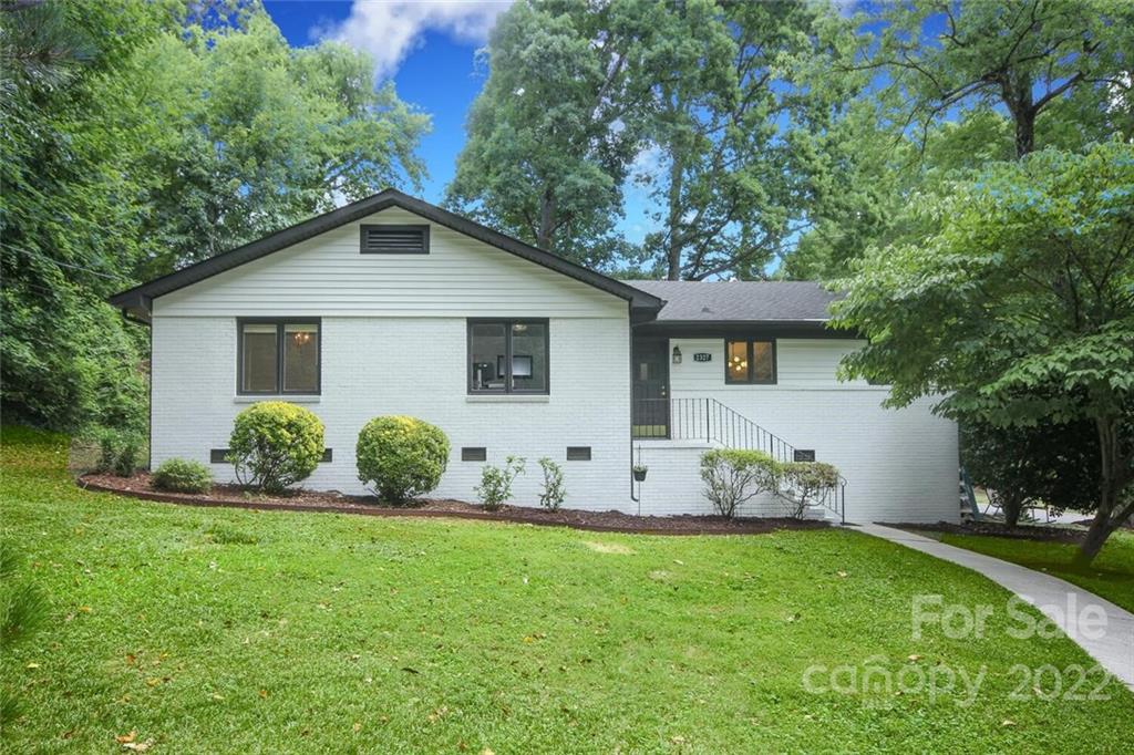 2327 Shadyview Drive Charlotte NC 28210