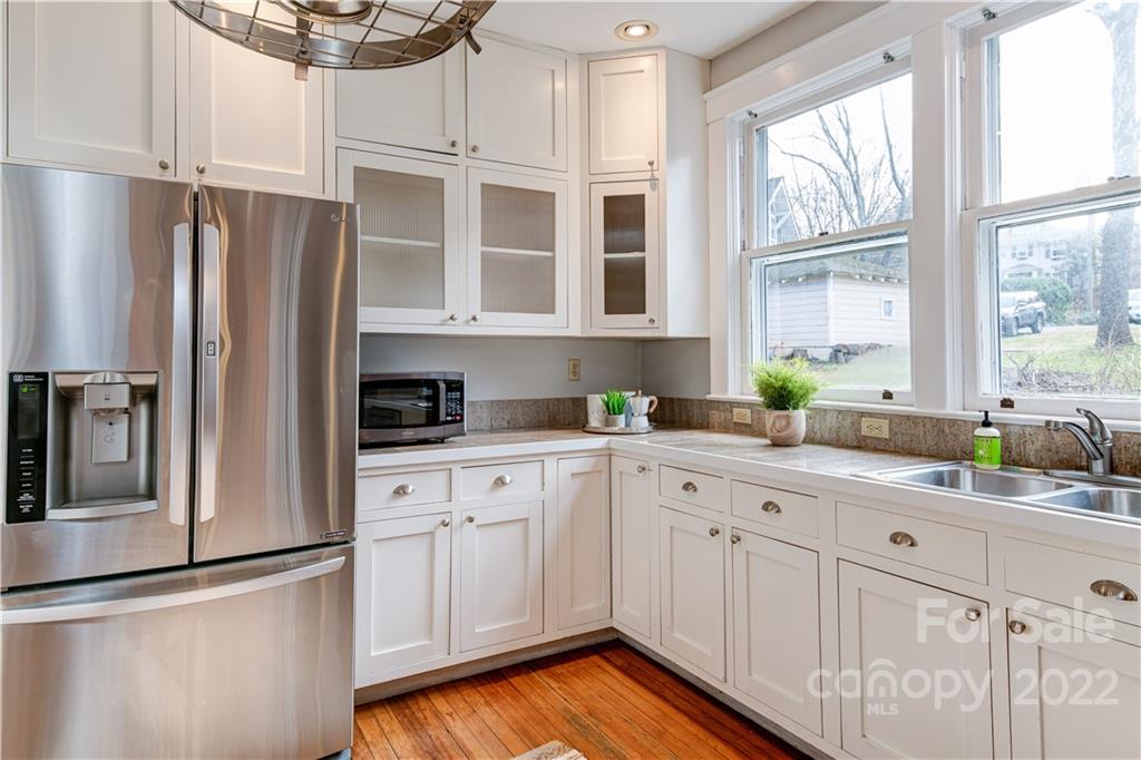 123 Edwin Place Asheville NC 28801