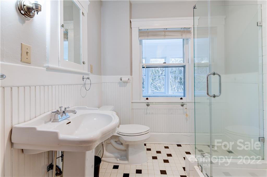 123 Edwin Place Asheville NC 28801
