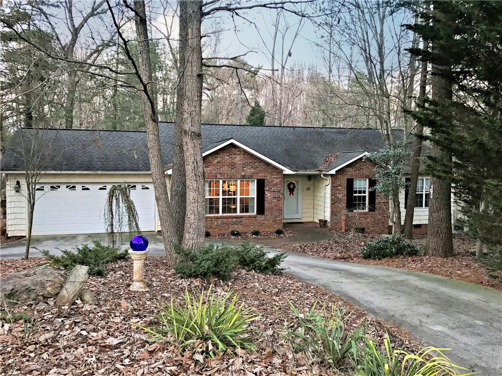 717 16th Avenue Se Hickory NC 28602
