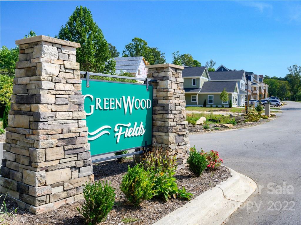 221 Oak Meadow Lane Asheville NC 28804