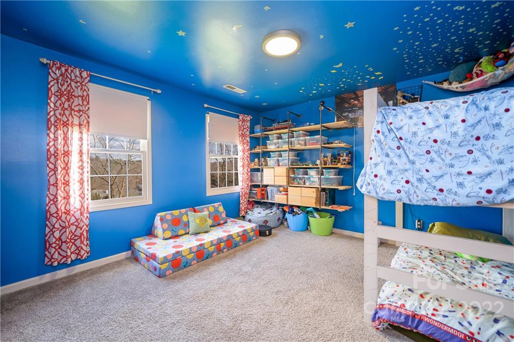 23 Pleasant Run Asheville NC 28806