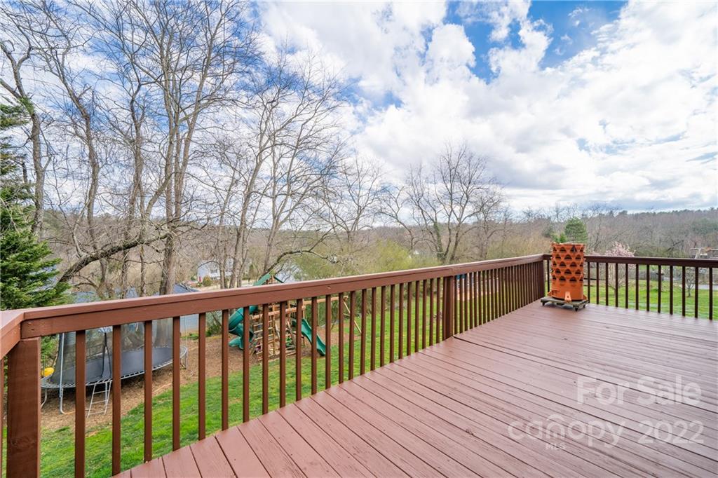 23 Pleasant Run Asheville NC 28806