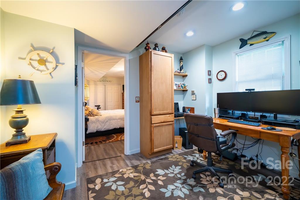23 Pleasant Run Asheville NC 28806