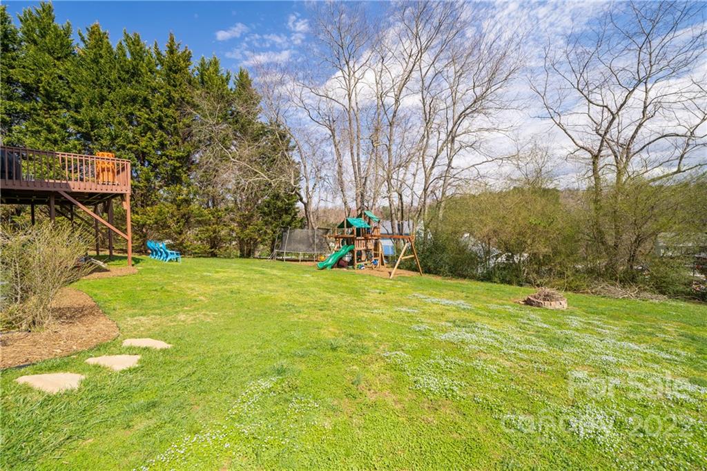 23 Pleasant Run Asheville NC 28806