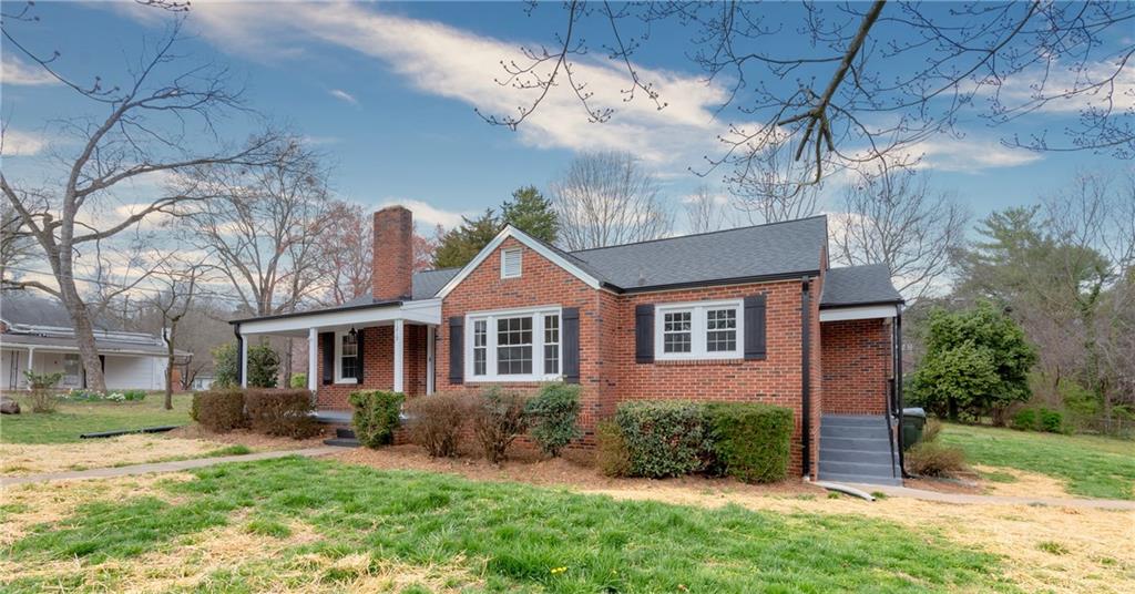 1219 7th Street Ne Hickory NC 28601