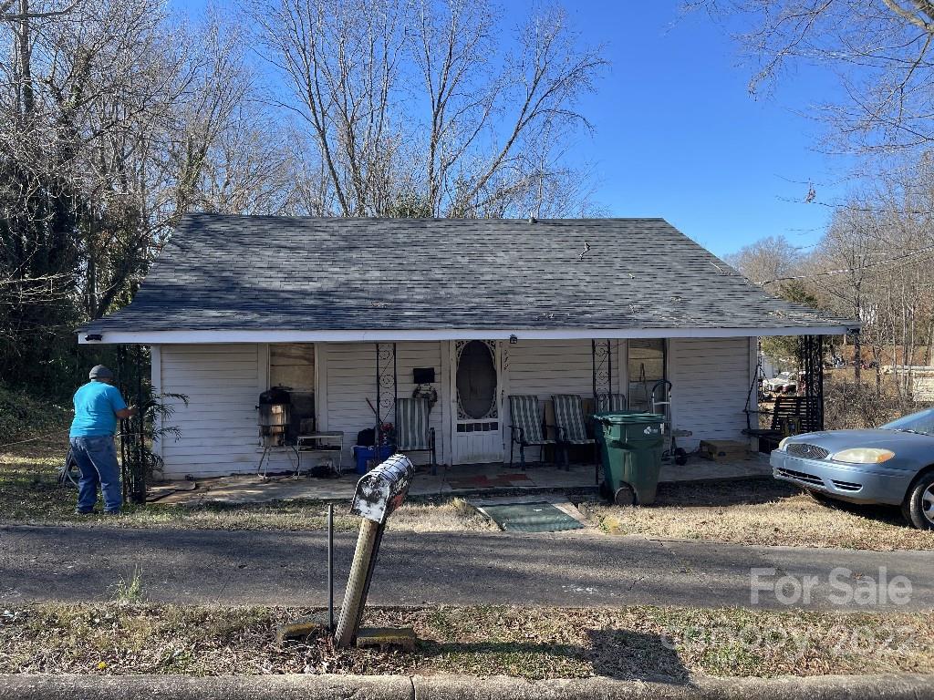 342 S Ashe Avenue Newton NC 28658