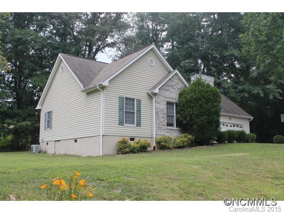 2 Fox Glen Court Arden NC 28704