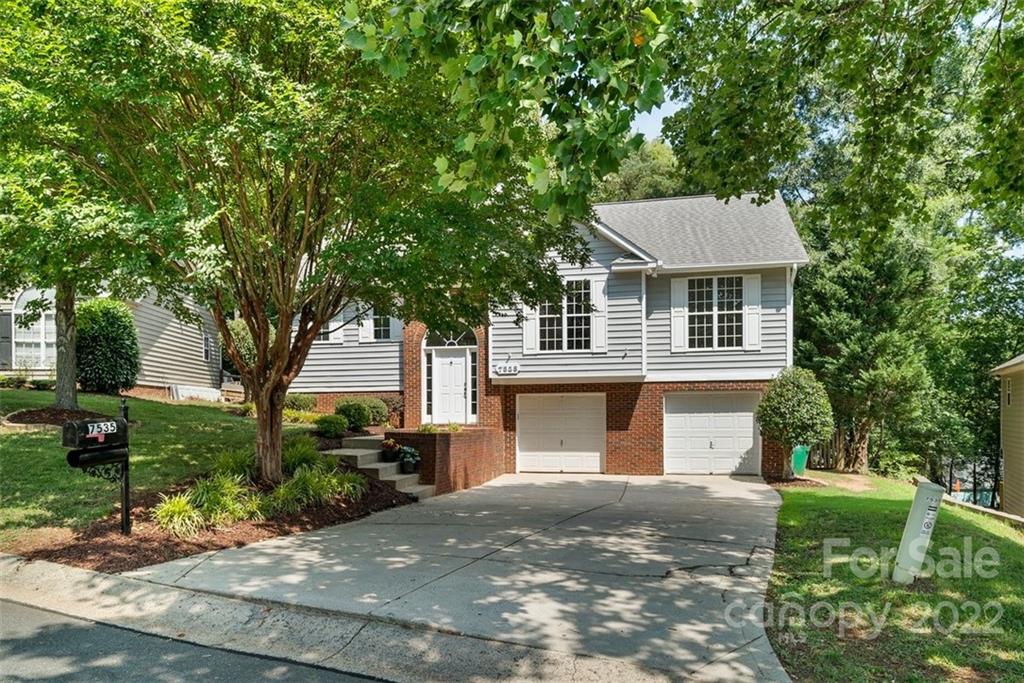 7535 Starvalley Drive Charlotte NC 28210