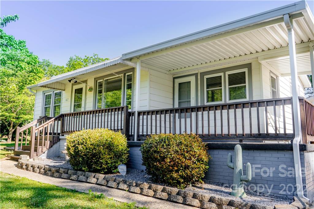 1627 36th Avenue NE Hickory NC 28601