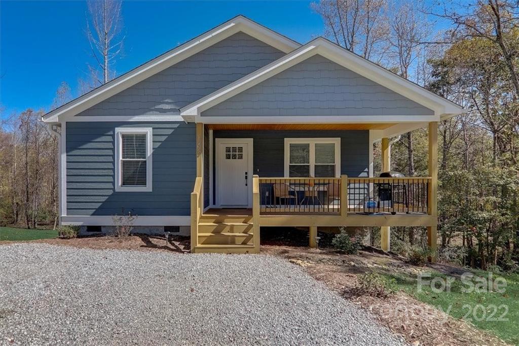 143 Walt Drive Hendersonville NC 28792