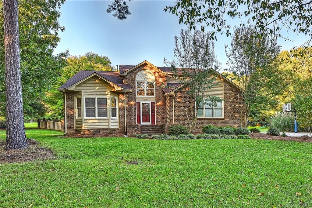 13800 Creekside Drive Matthews NC 28105