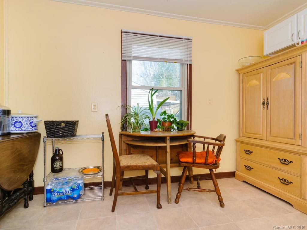 338 Riverview Drive Asheville NC 28806