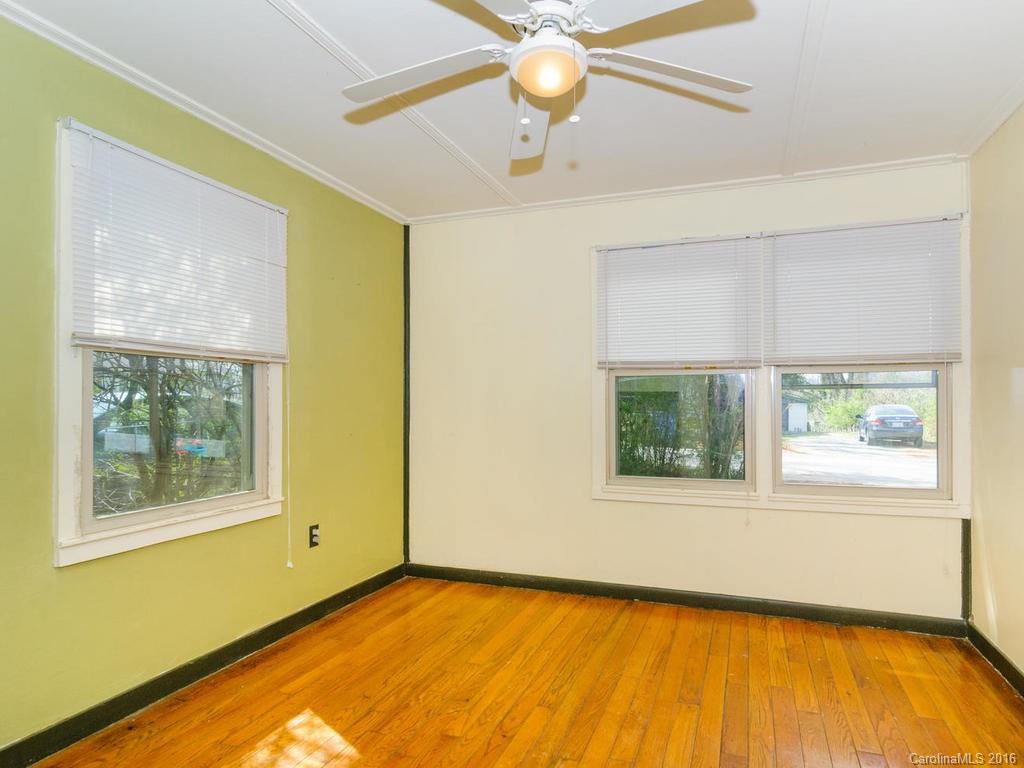 338 Riverview Drive Asheville NC 28806