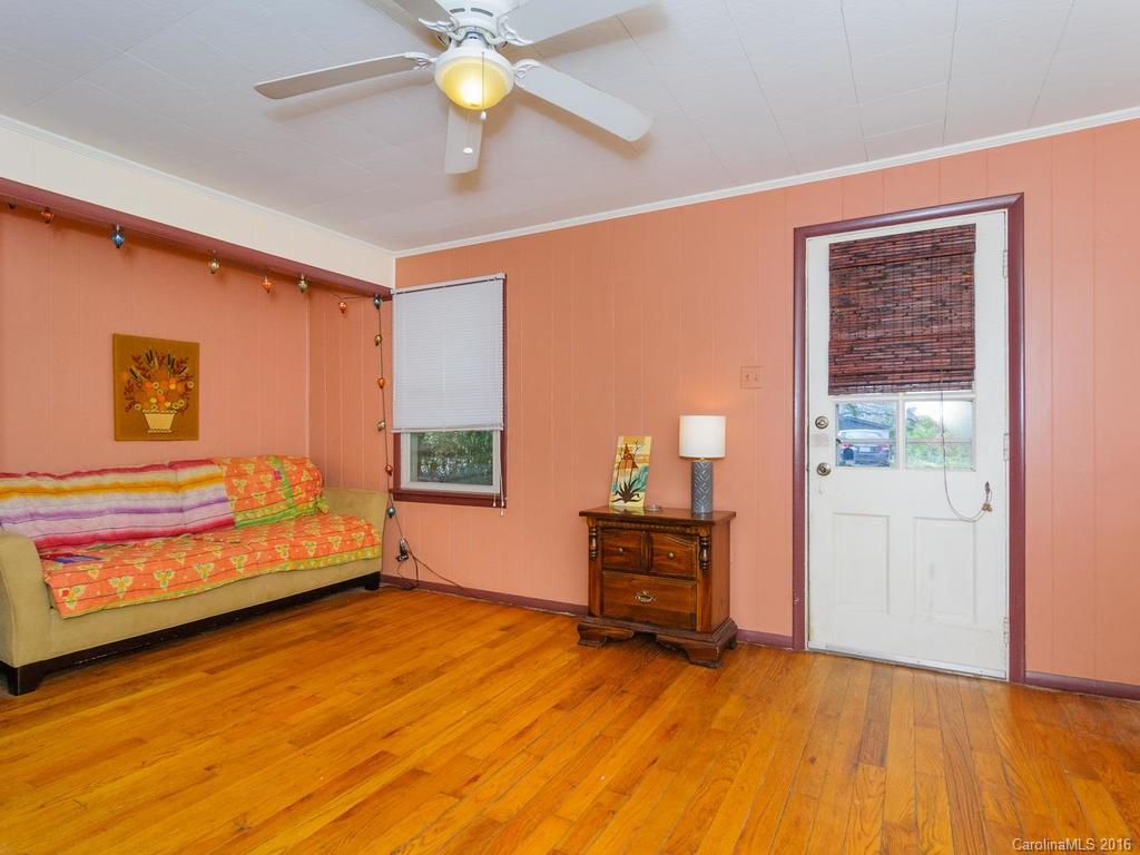 338 Riverview Drive Asheville NC 28806