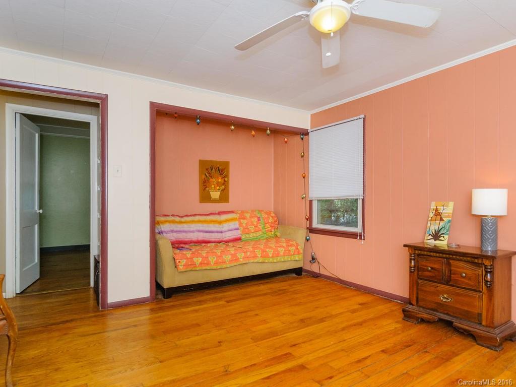338 Riverview Drive Asheville NC 28806