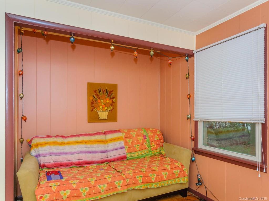 338 Riverview Drive Asheville NC 28806