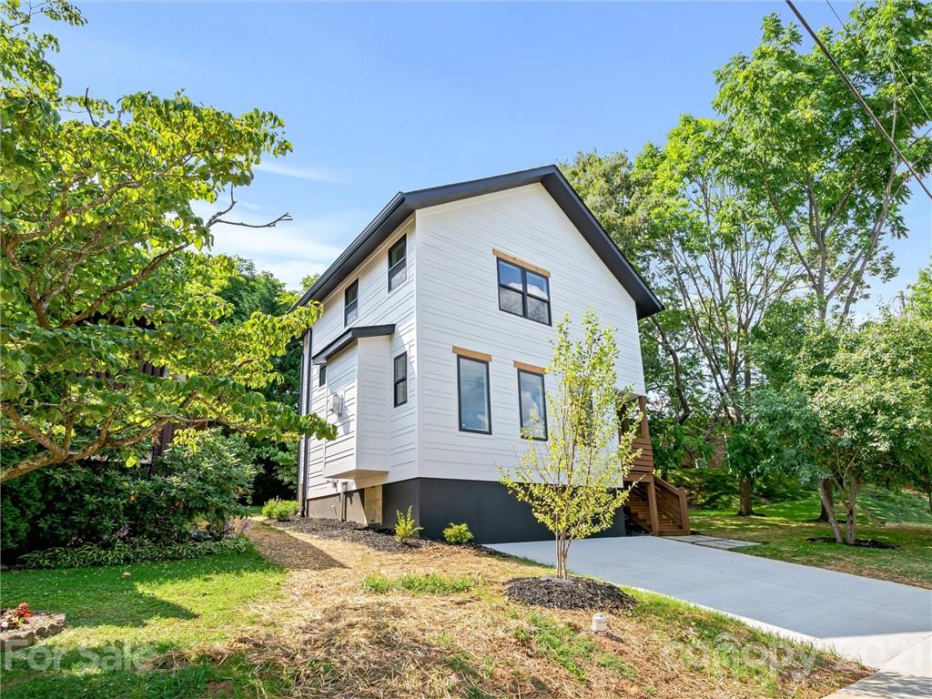 23 Ormond Avenue Asheville NC 28806