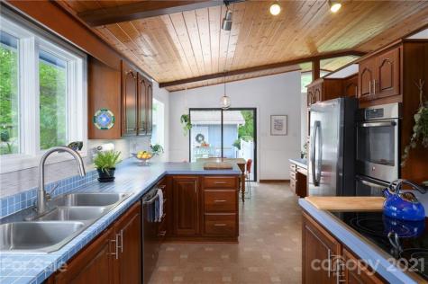 9 Tracy Lane Weaverville NC 28787