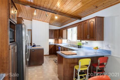 9 Tracy Lane Weaverville NC 28787