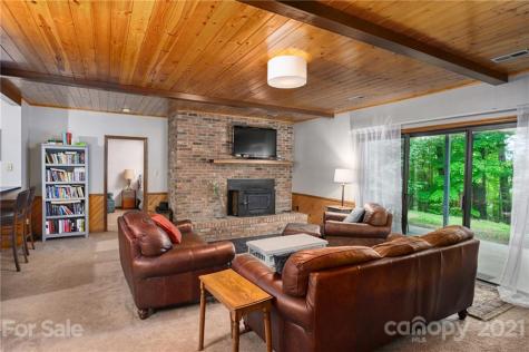 9 Tracy Lane Weaverville NC 28787