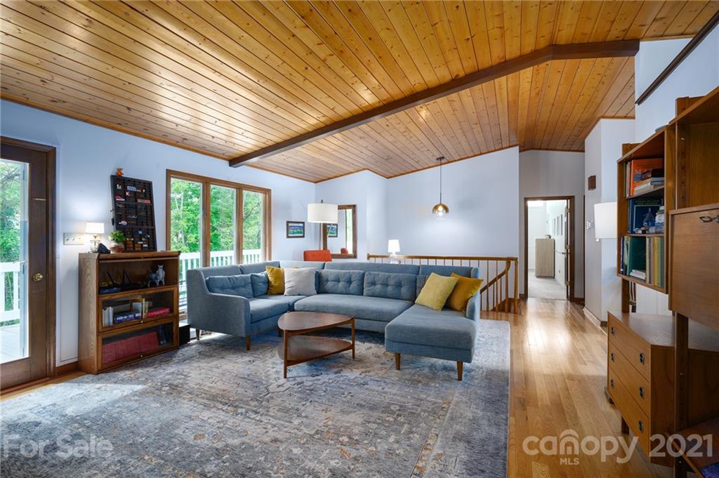 9 Tracy Lane Weaverville NC 28787