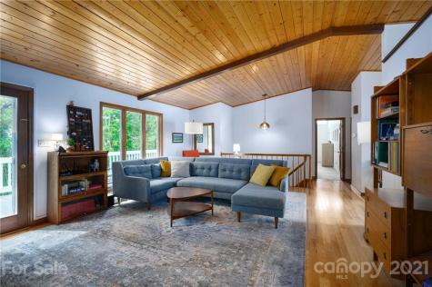 9 Tracy Lane Weaverville NC 28787
