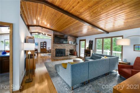 9 Tracy Lane Weaverville NC 28787