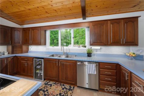 9 Tracy Lane Weaverville NC 28787