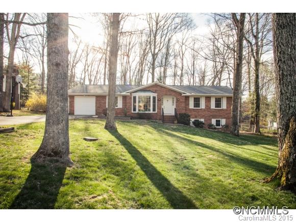 3 Crestview Court Arden NC 28704