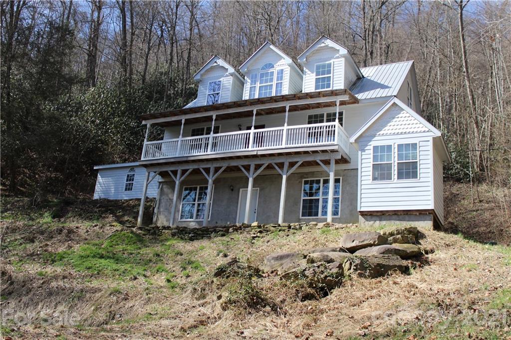 4379 White Oak Road Waynesville NC 28785