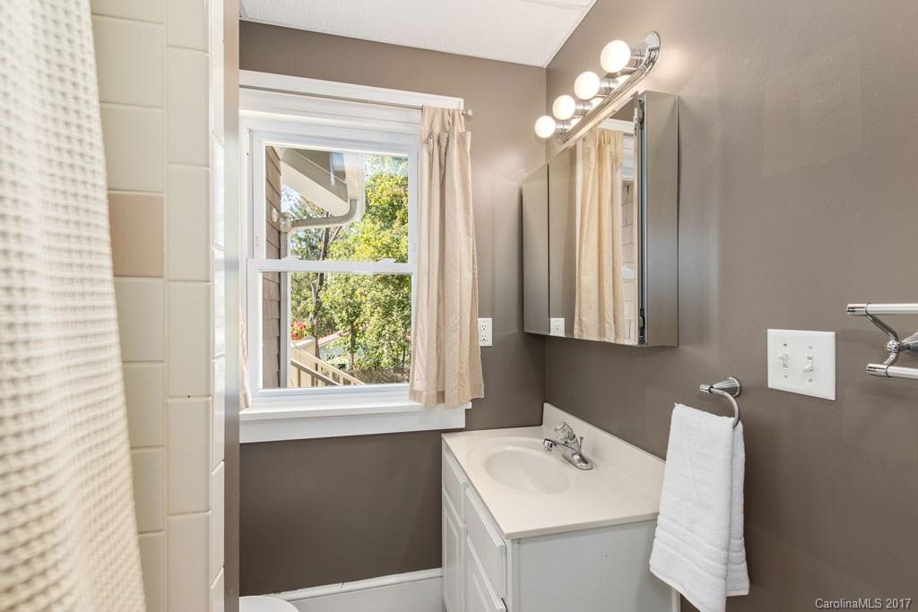 95 Vermont Avenue Asheville NC 28806