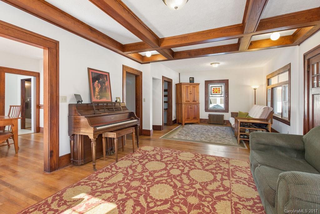 95 Vermont Avenue Asheville NC 28806