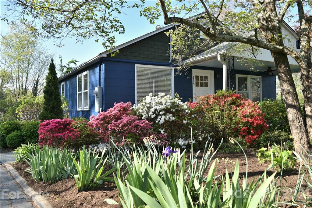 138 Moody Avenue Candler NC 28715
